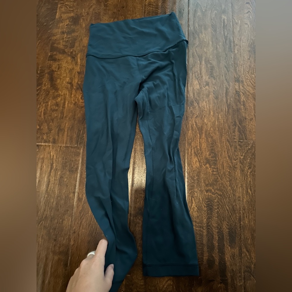 LULULEMON AQUA COLOR LEGGINGS